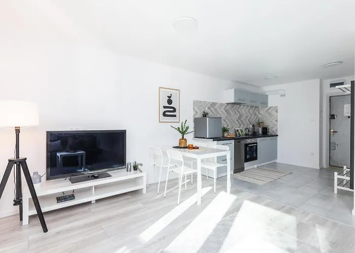 Superapart Jana Pawla II 18